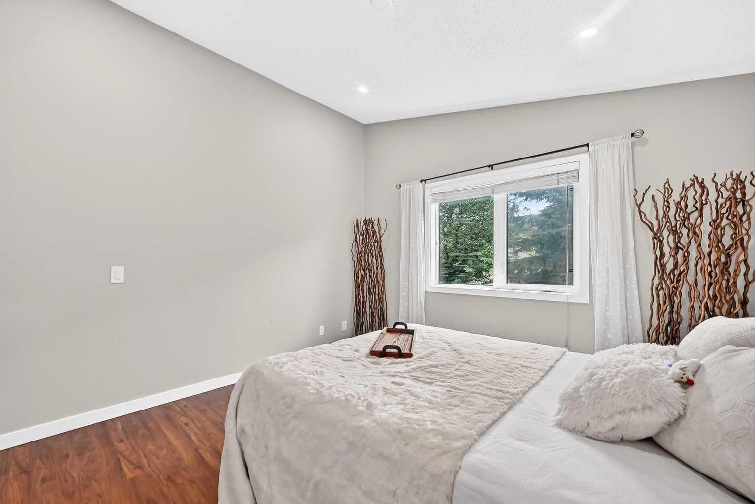 3569 Douglas Woods Heights SE
