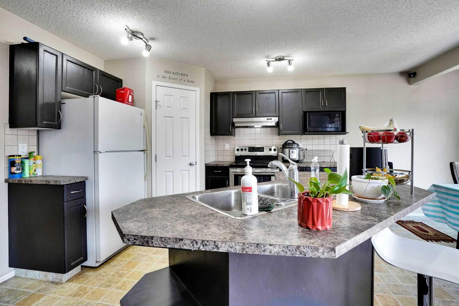 62 COVEWOOD Manor 