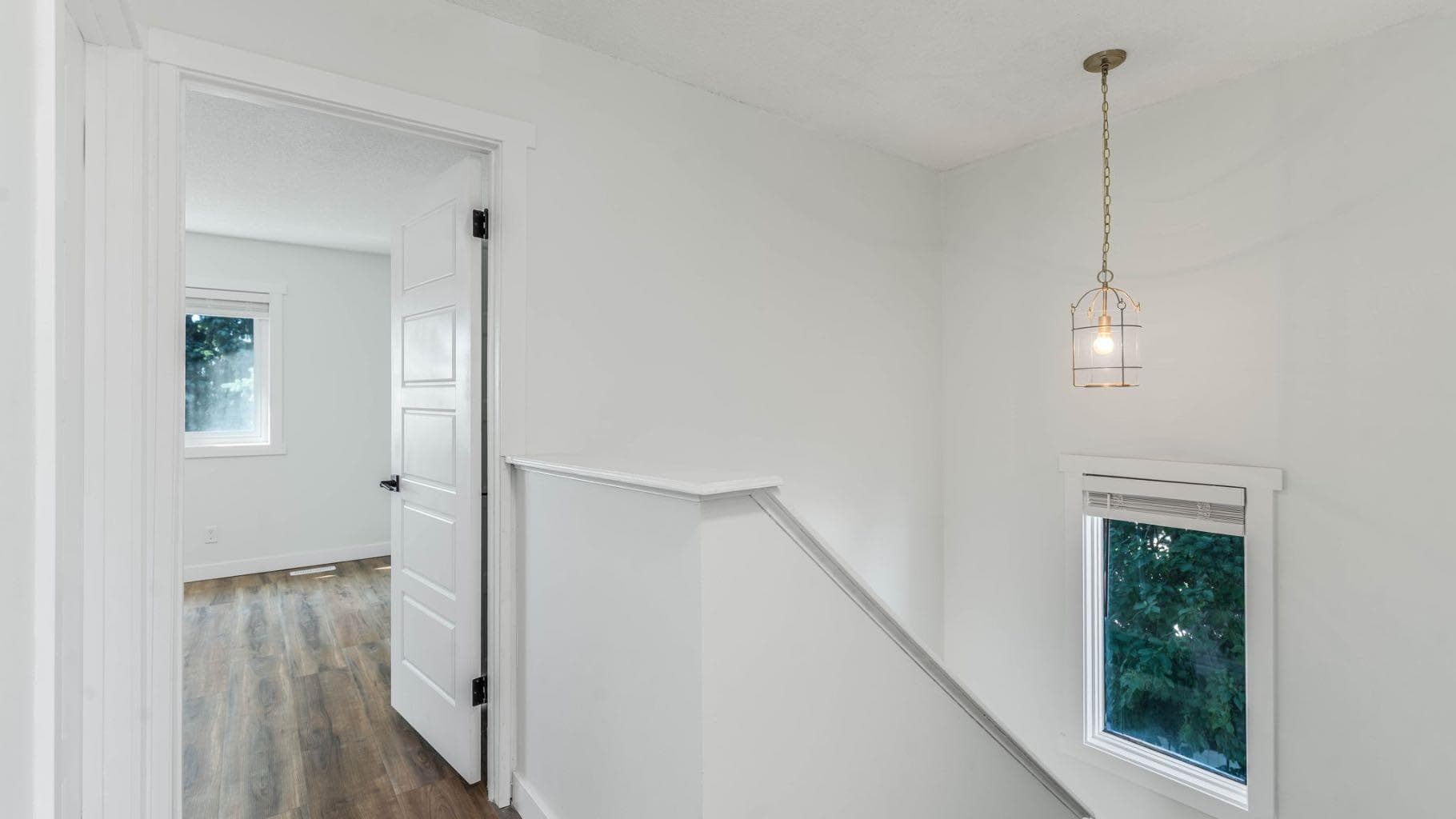 15 Taraglen Court NE
