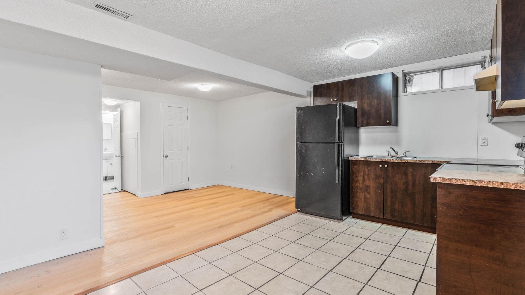 15 Taraglen Court NE