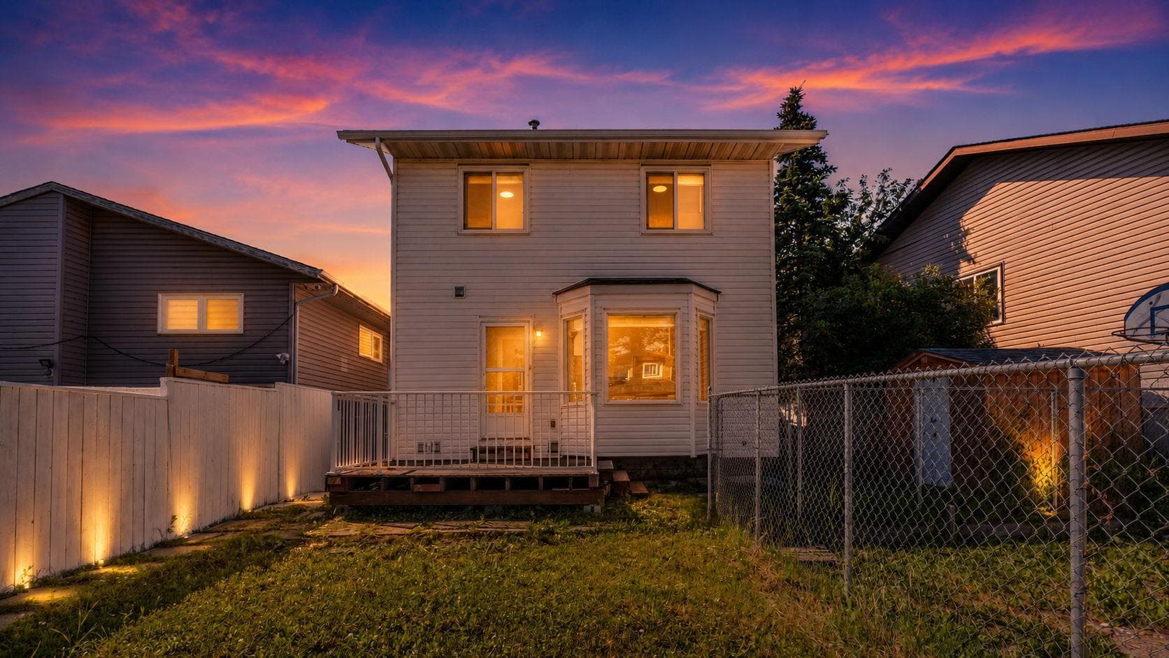 15 Taraglen Court NE