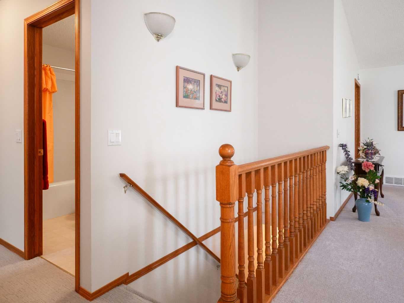 277 Arbour Cliff Close NW