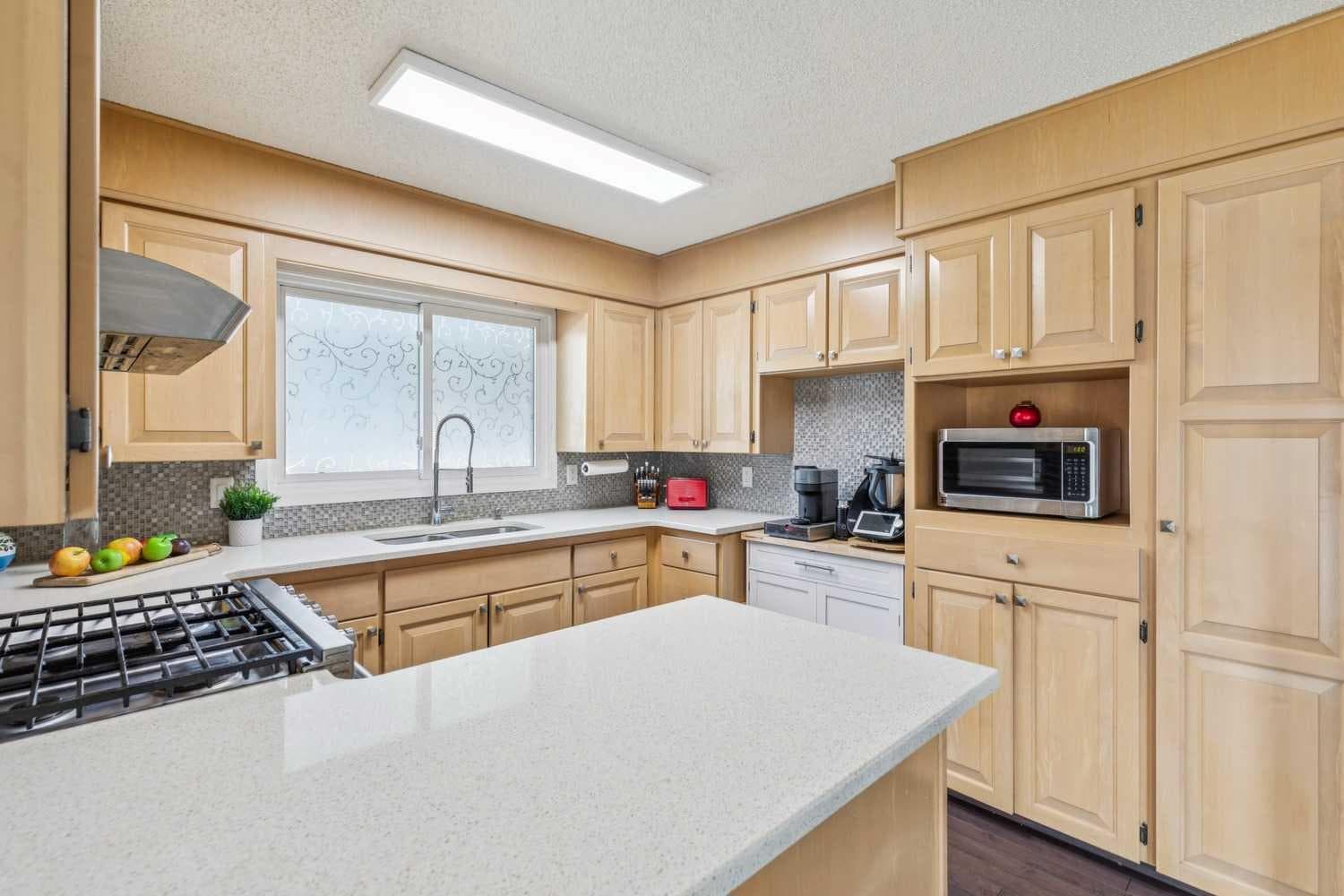 241 Allan Crescent SE