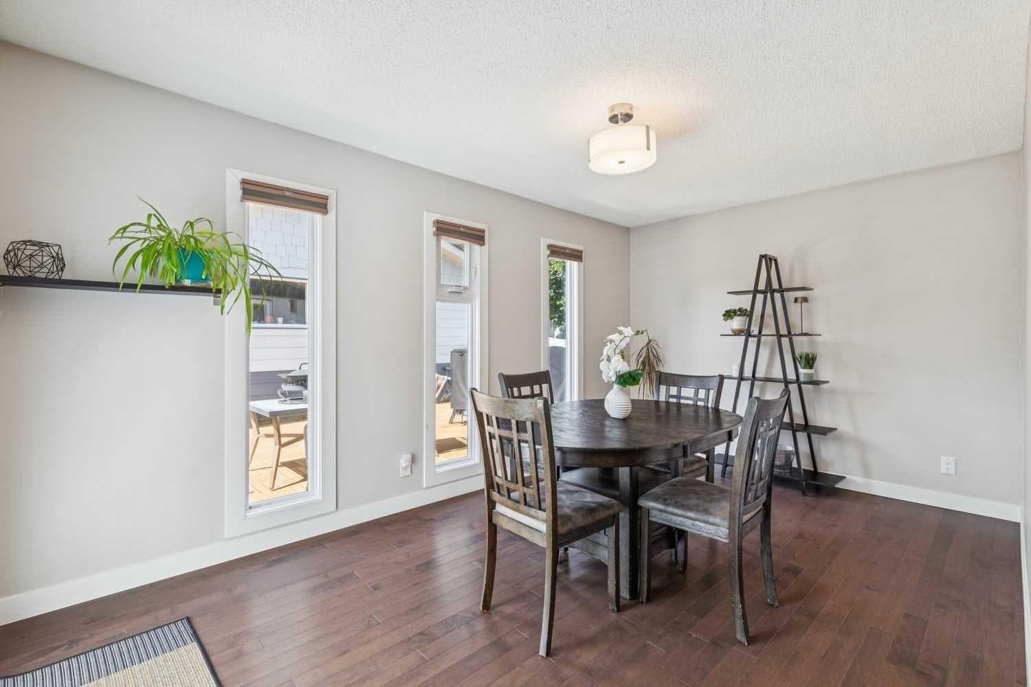 241 Allan Crescent SE