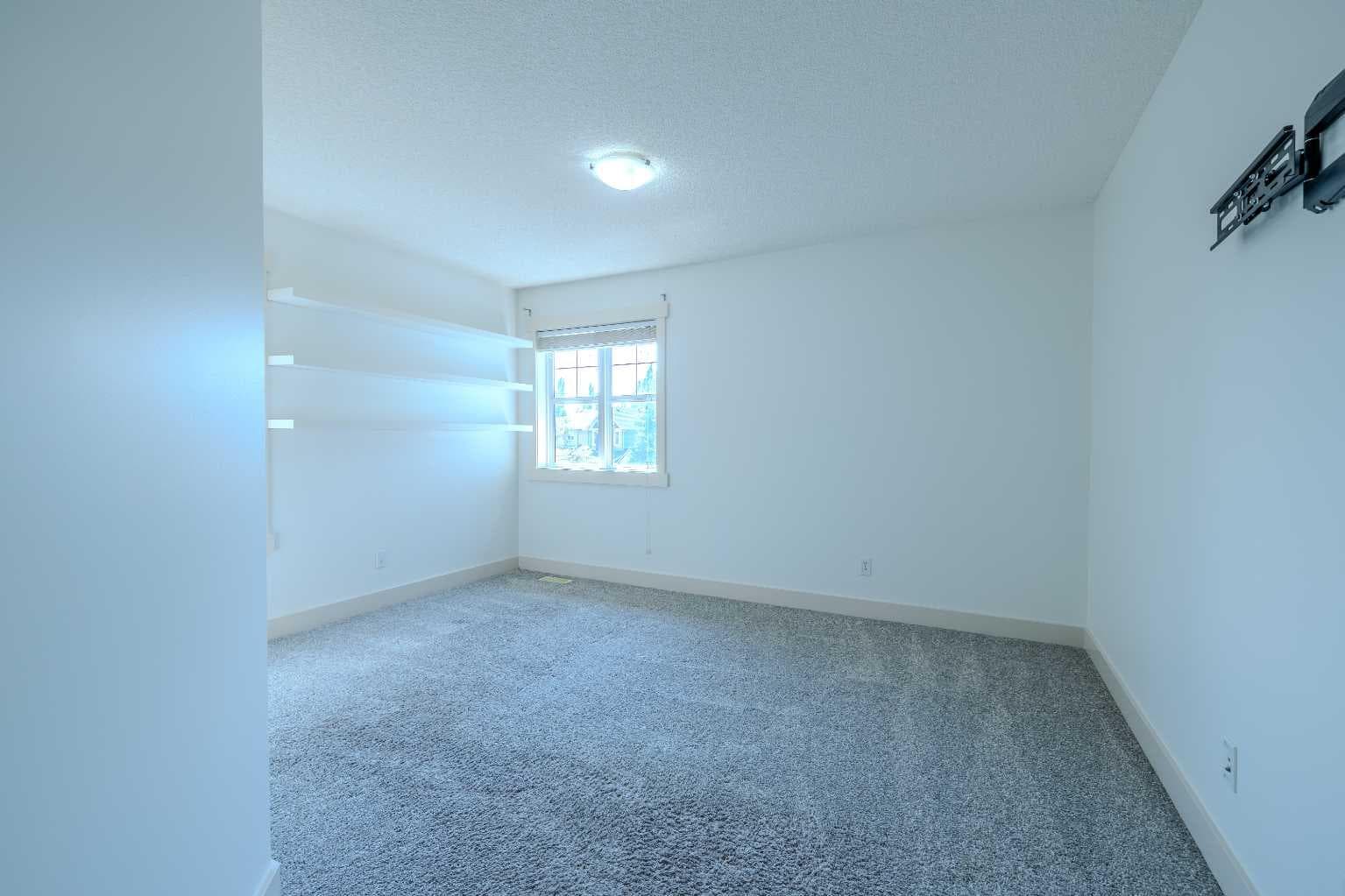 1835 Evergreen Drive SW