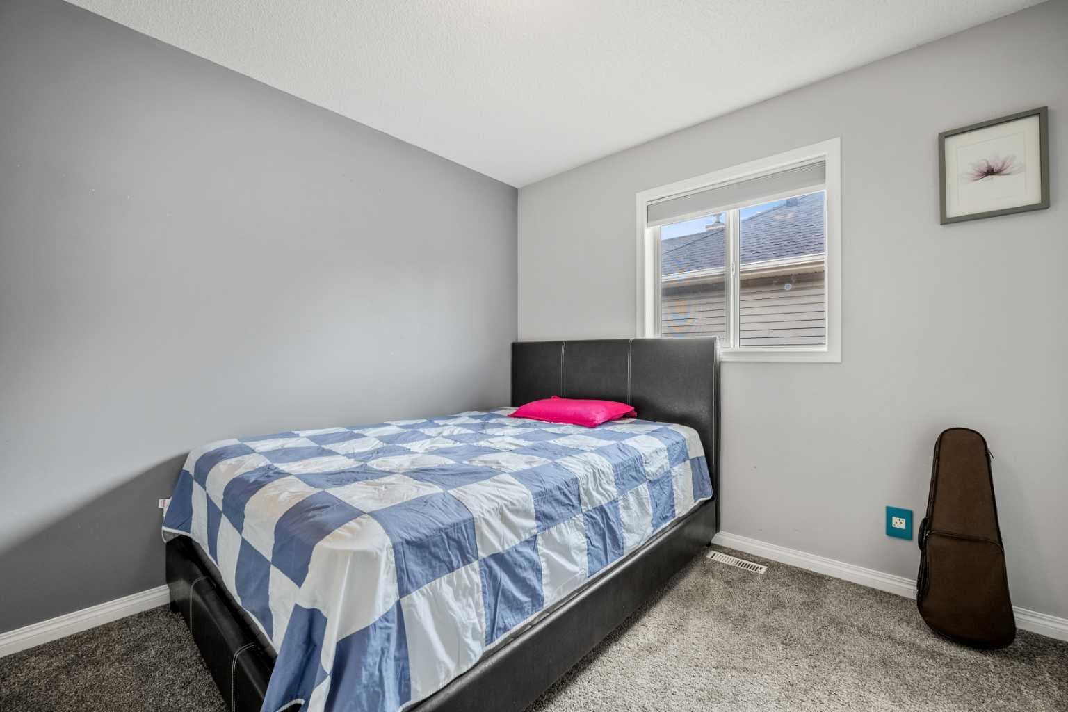 163 West Lakeview Passage 