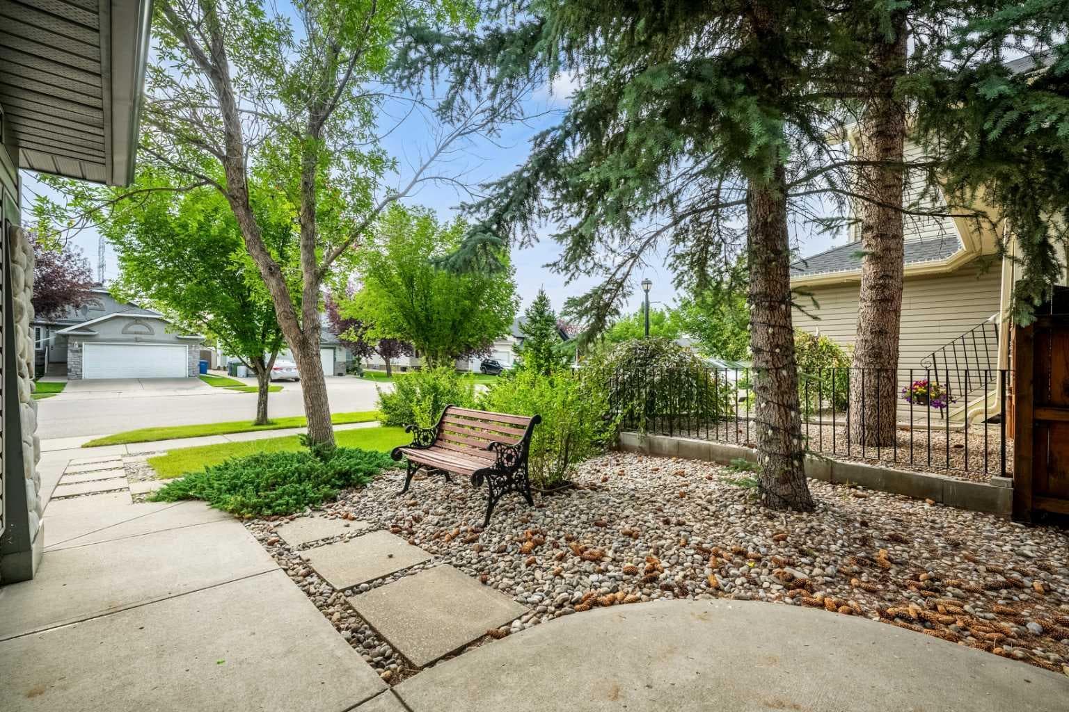163 West Lakeview Passage 