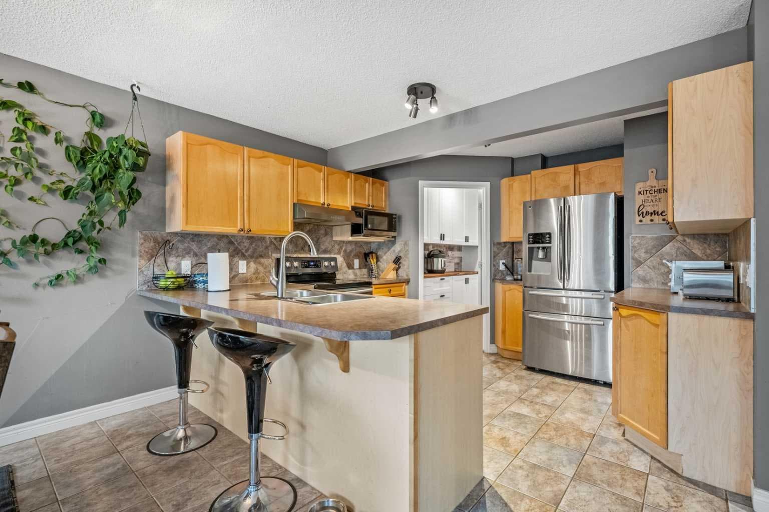 163 West Lakeview Passage 
