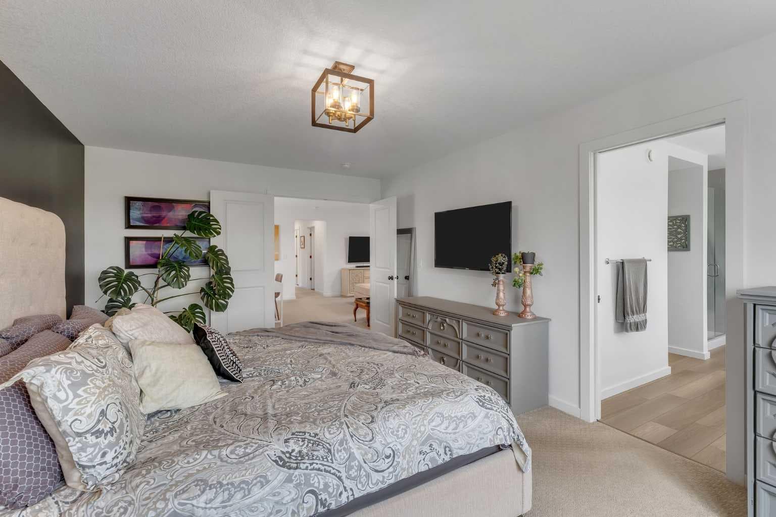 444 Lawthorn Way 