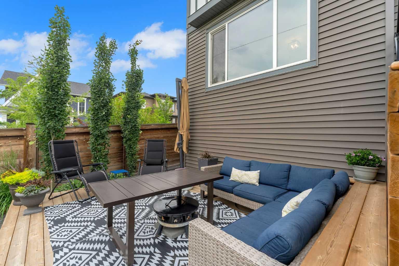 444 Lawthorn Way 