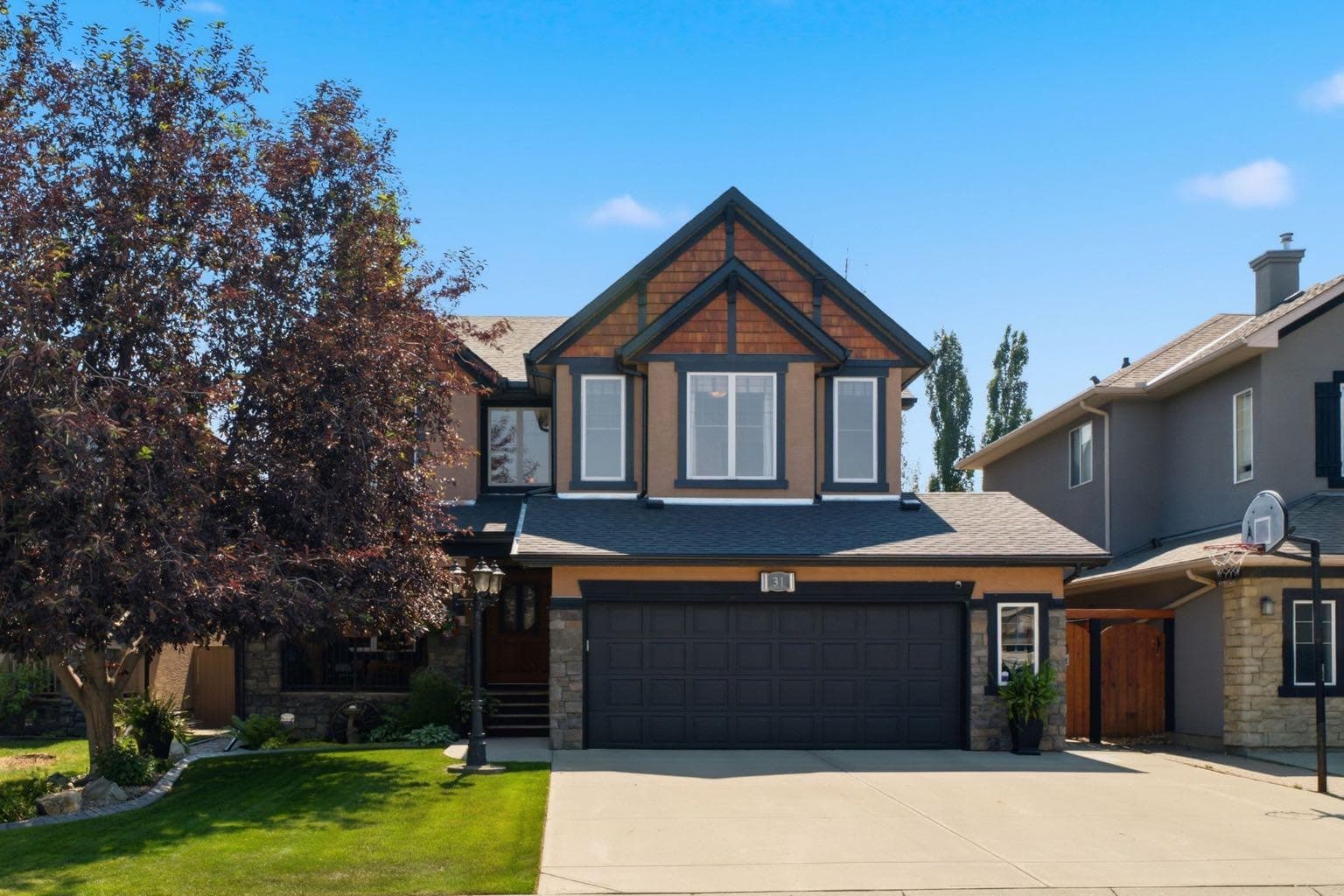 31 Chapala Close SE