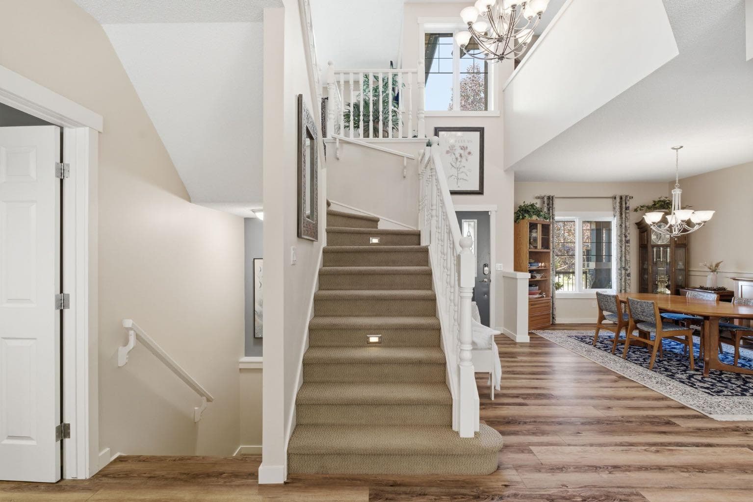 31 Chapala Close SE