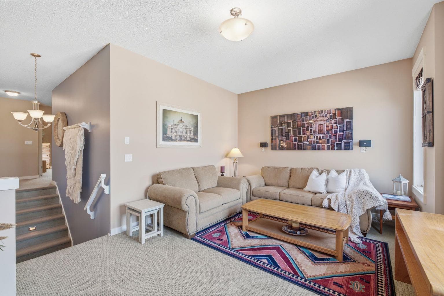 31 Chapala Close SE