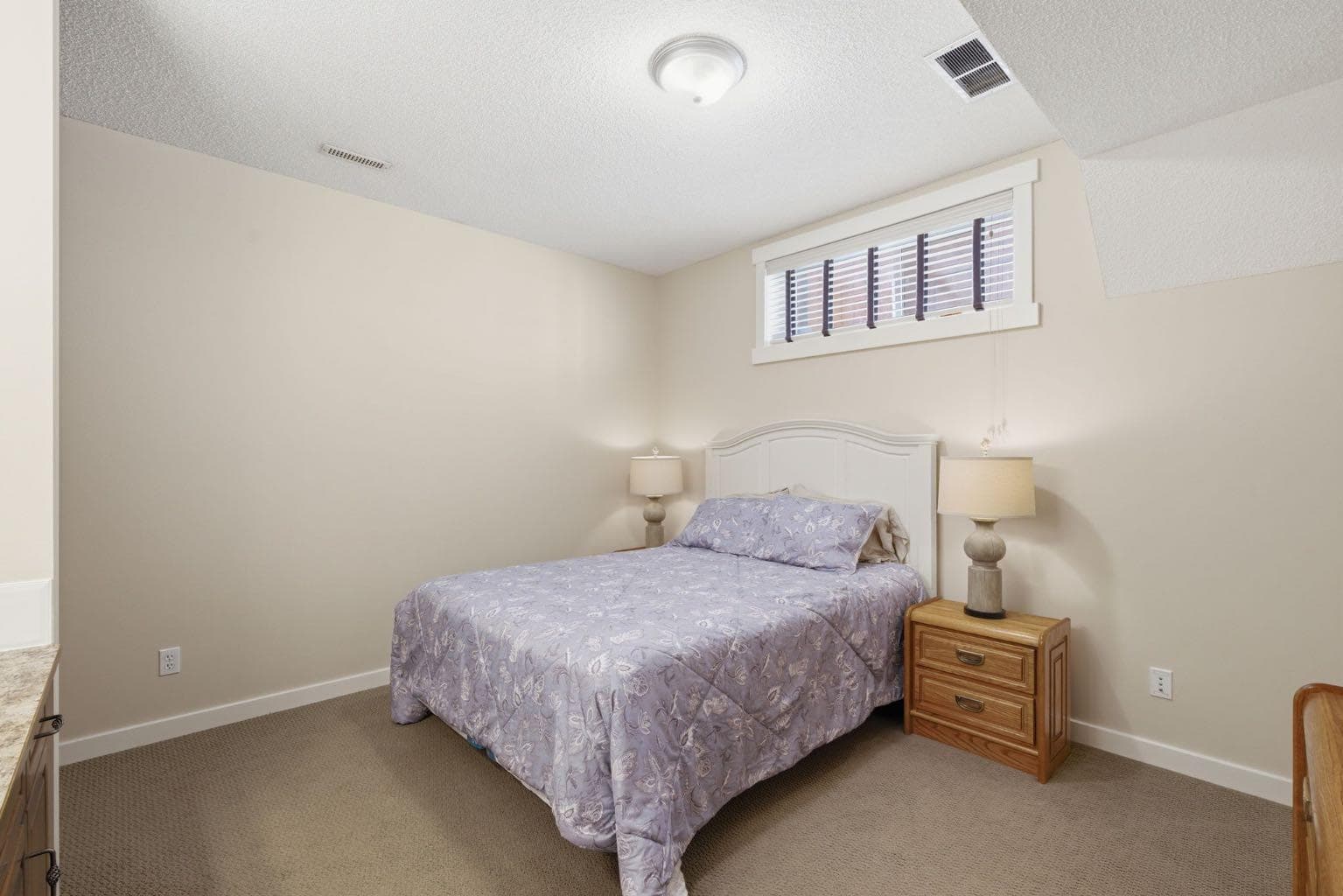 31 Chapala Close SE