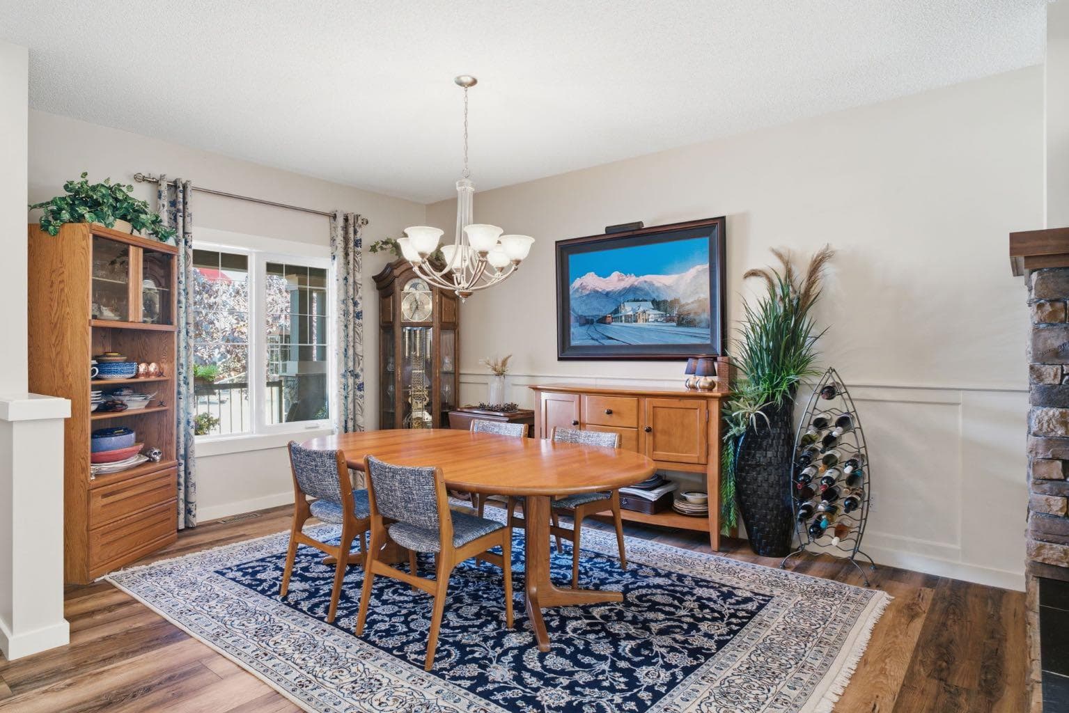31 Chapala Close SE