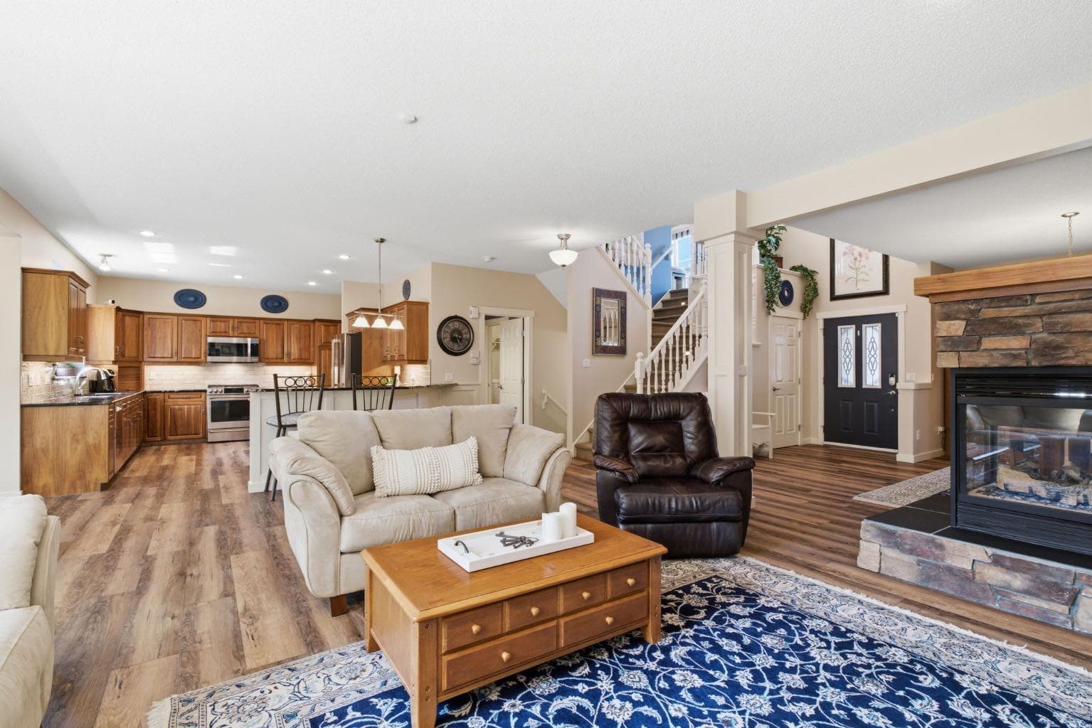 31 Chapala Close SE