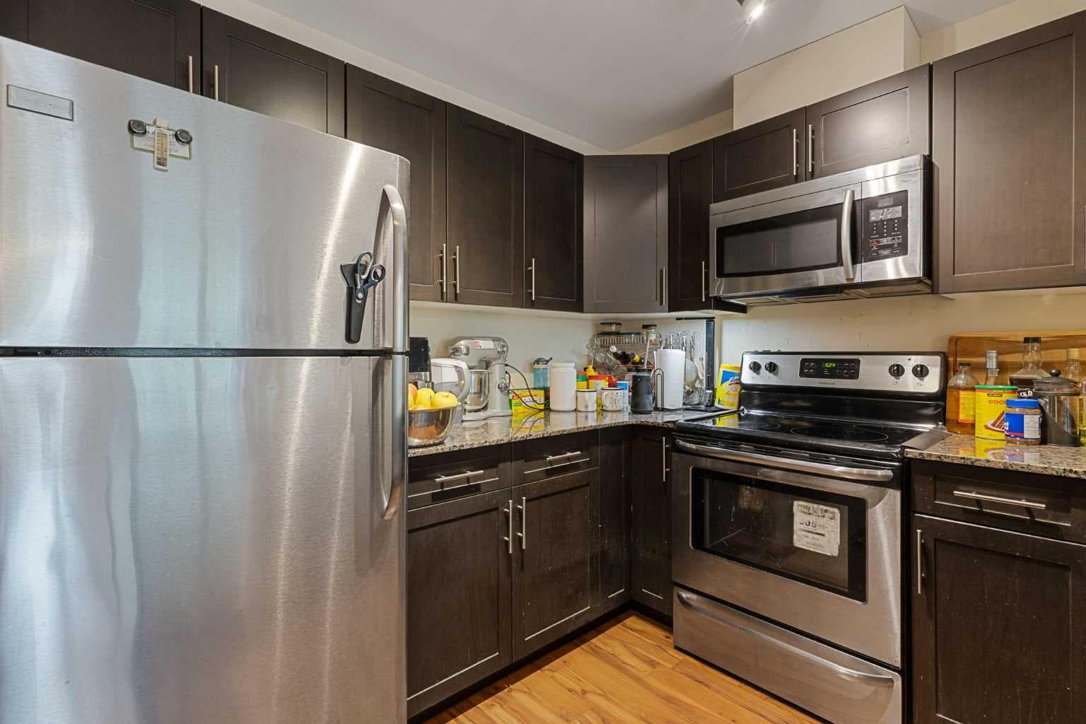221, 955 MCPHERSON Road NE