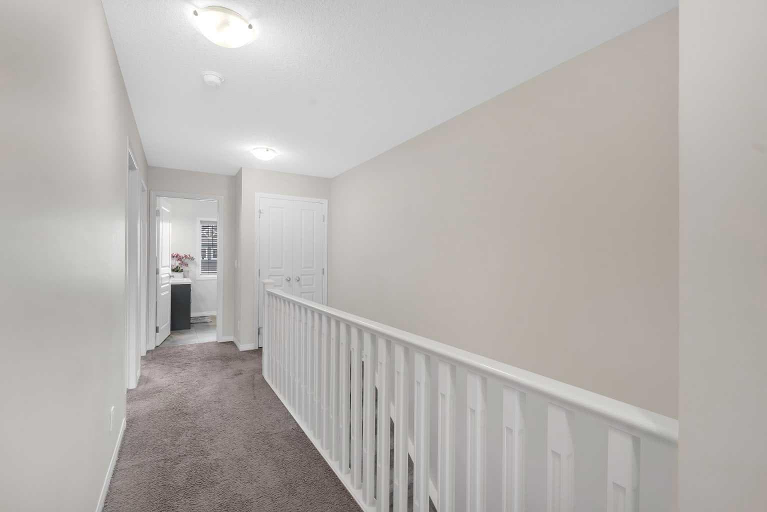 92 Legacy Glen Street SE