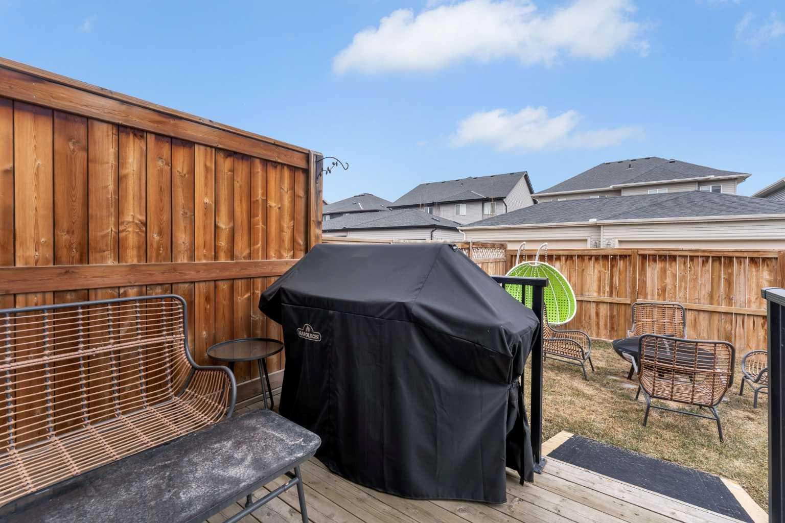92 Legacy Glen Street SE