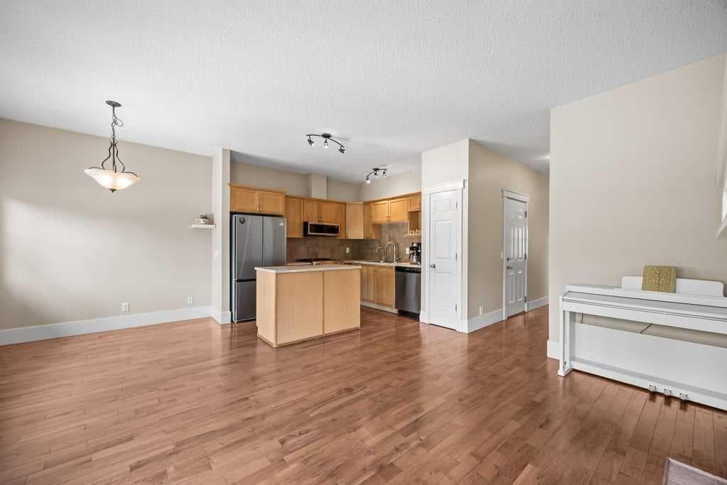 24, 9000 Wentworth Avenue SW