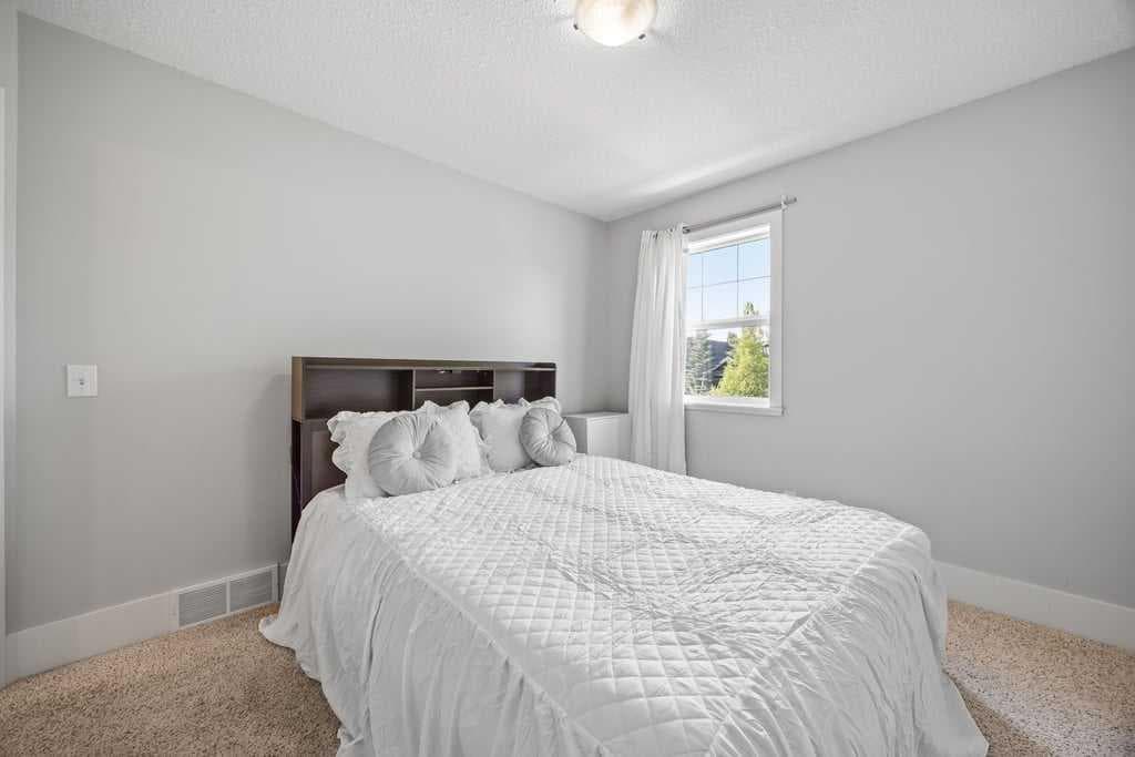 24, 9000 Wentworth Avenue SW