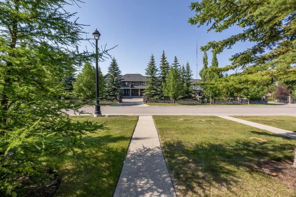 24, 9000 Wentworth Avenue SW