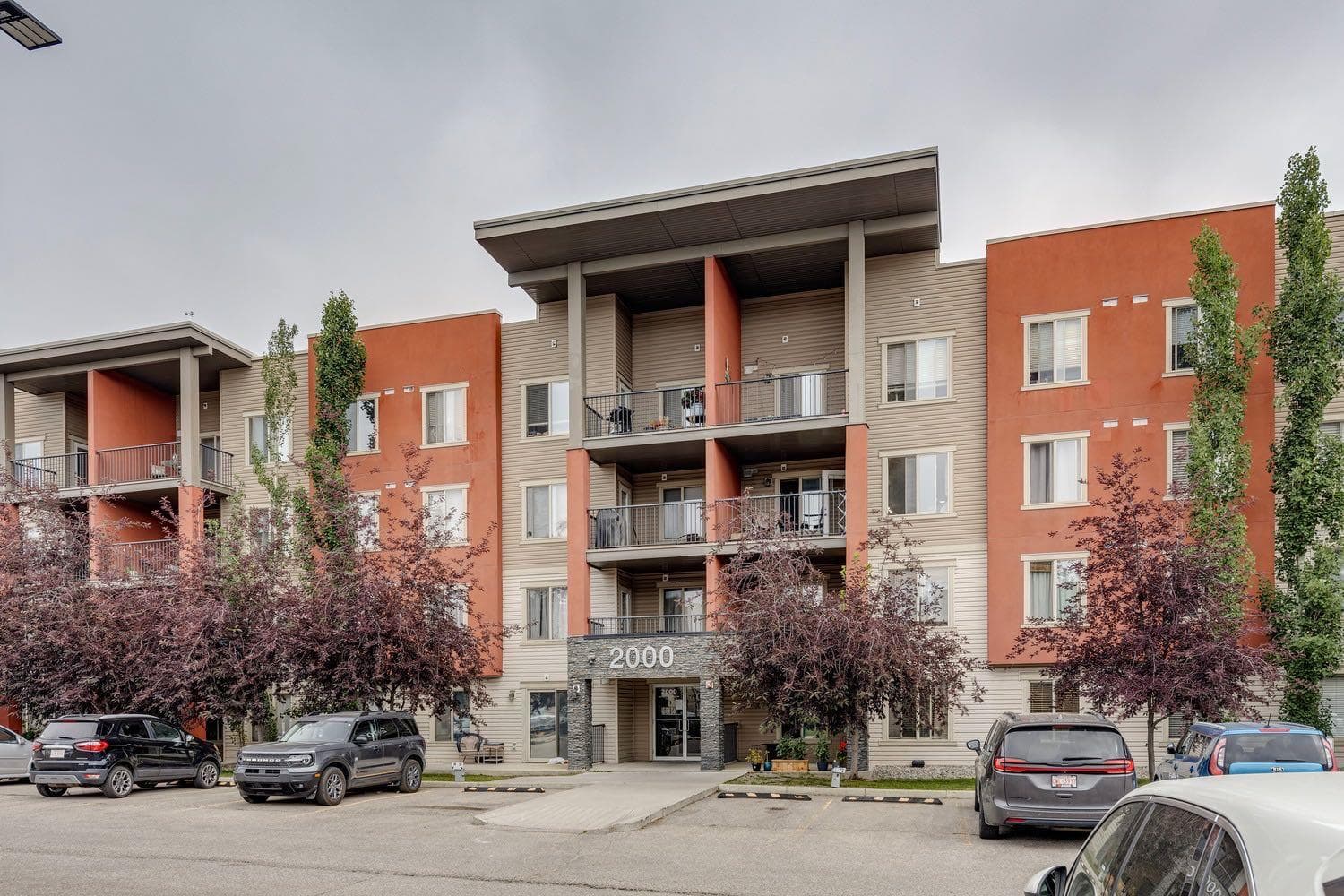 2117, 403 Mackenzie Way SW