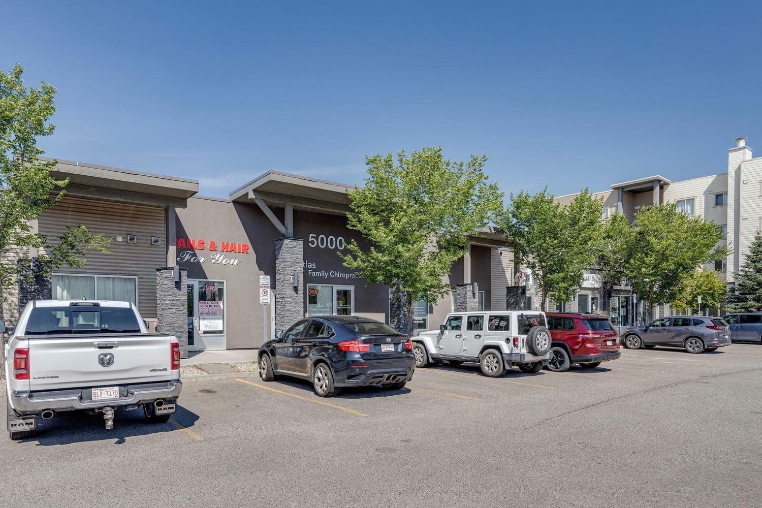 2117, 403 Mackenzie Way SW