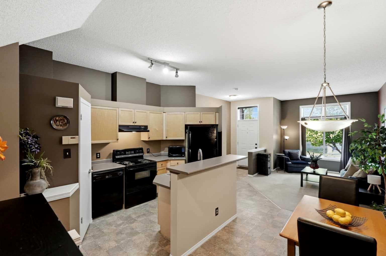 140 Promenade Way SE