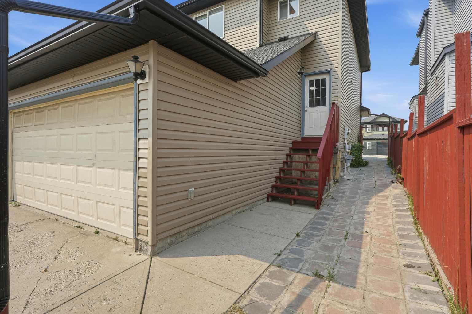 289 Taralake Terrace NE