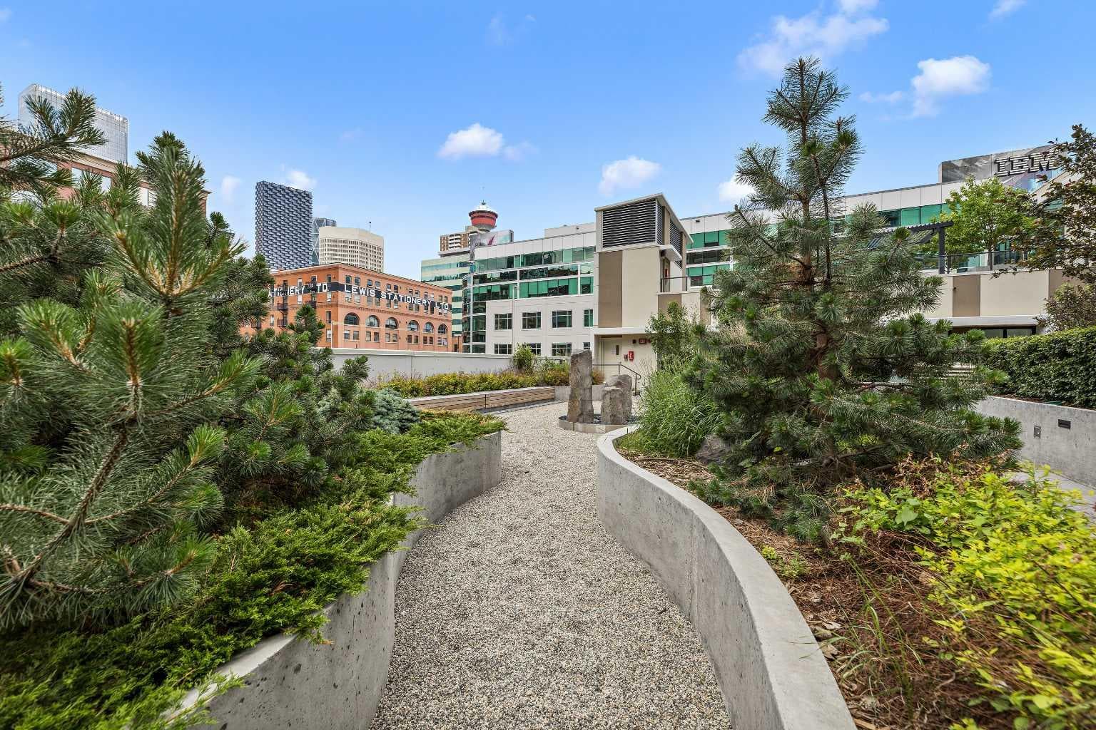 2903, 310 12 Avenue SW