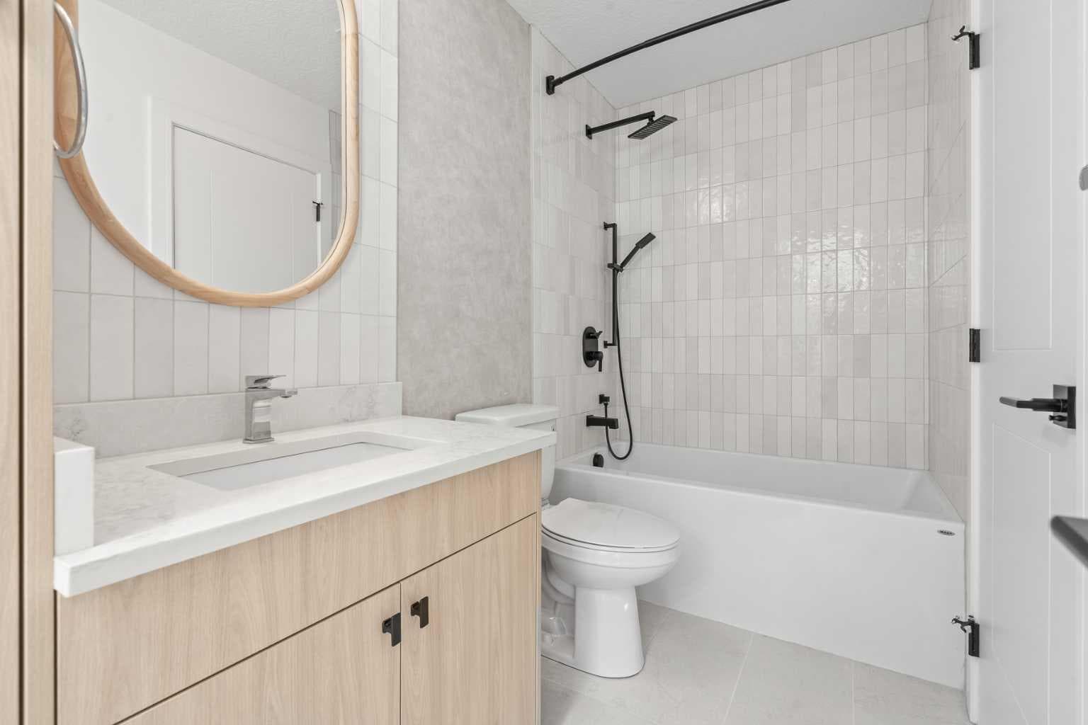 311, 370 Dieppe Drive SW