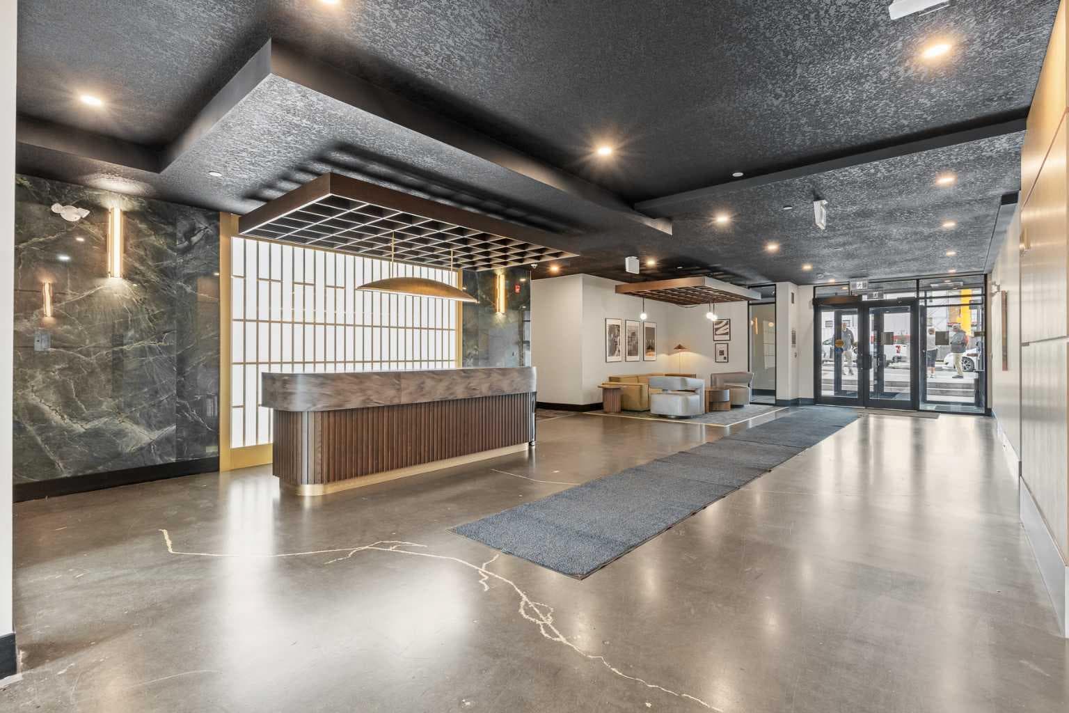 311, 370 Dieppe Drive SW