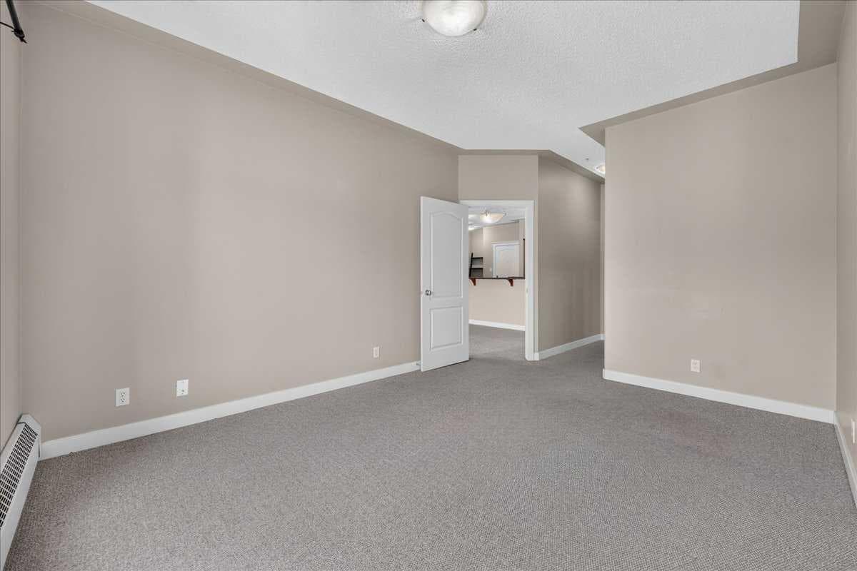 537, 10 Discovery Ridge Close SW
