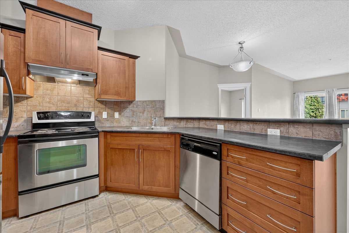 537, 10 Discovery Ridge Close SW