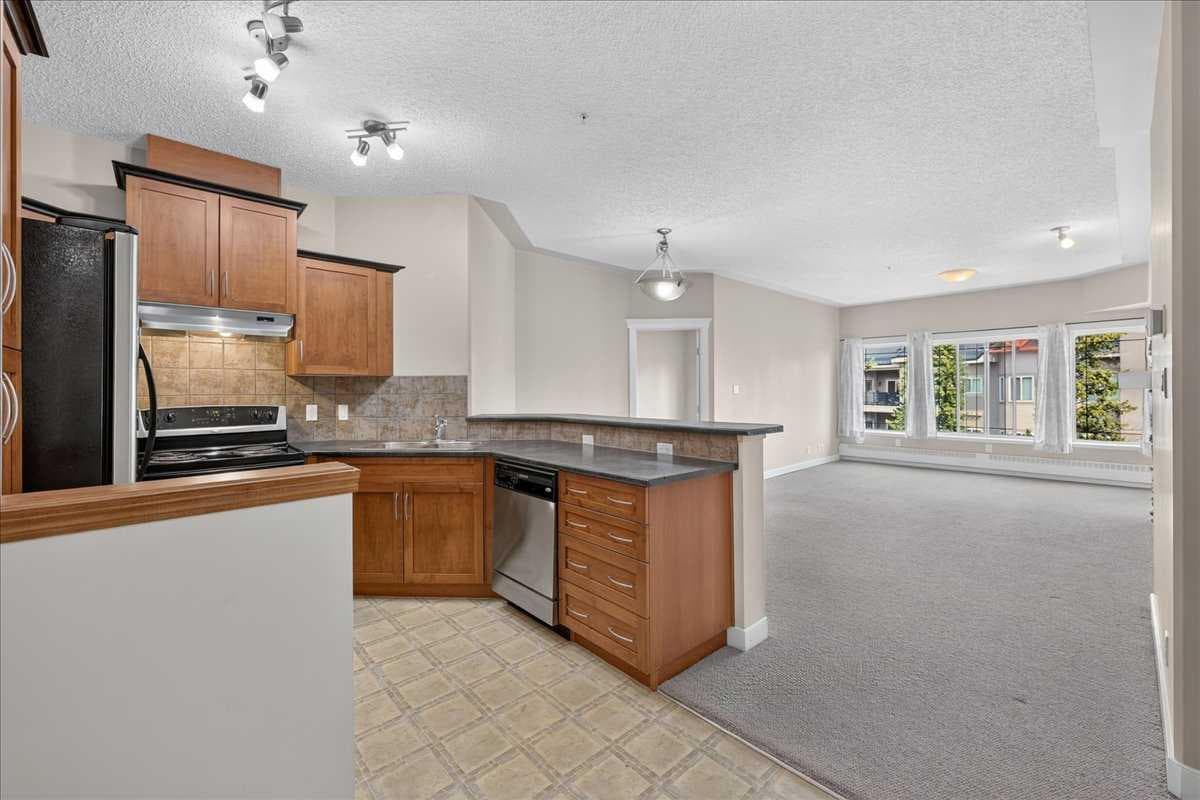 537, 10 Discovery Ridge Close SW