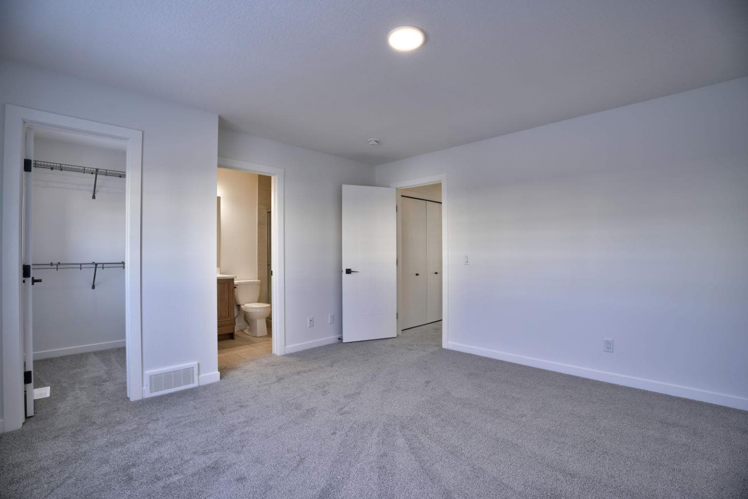 45 Legacy Point Terrace SE