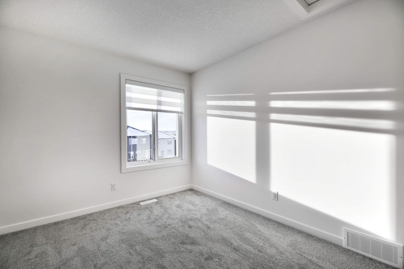 45 Legacy Point Terrace SE