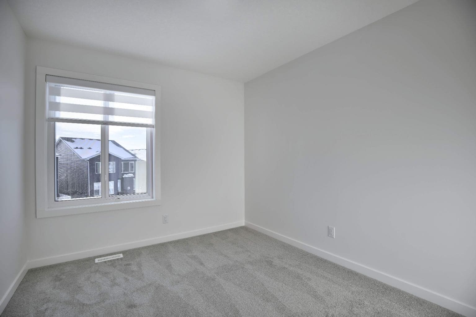 45 Legacy Point Terrace SE