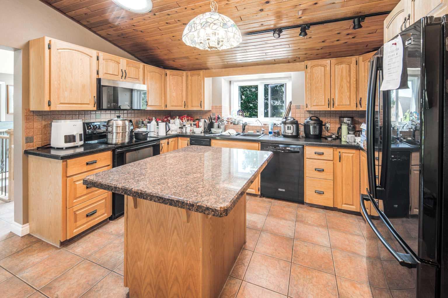 33076 Township Road 243  