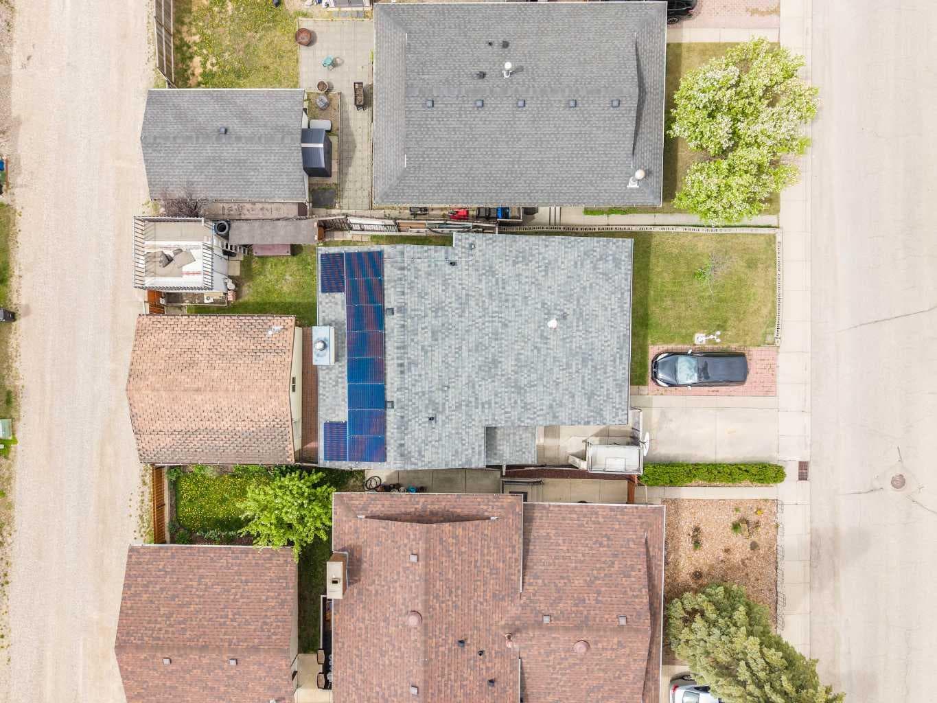 115 Maunsell Close NE