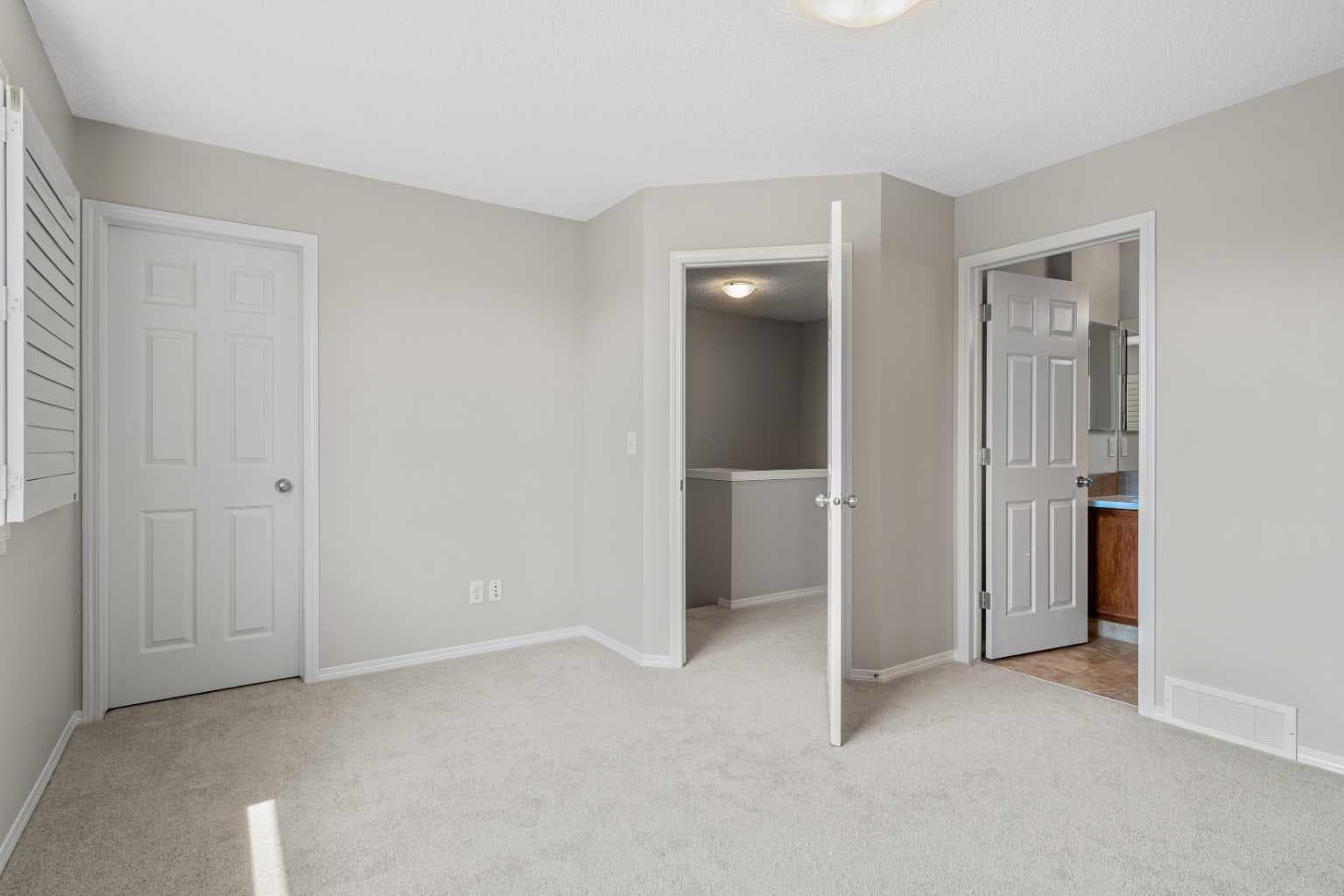 51 Covehaven Mews NE