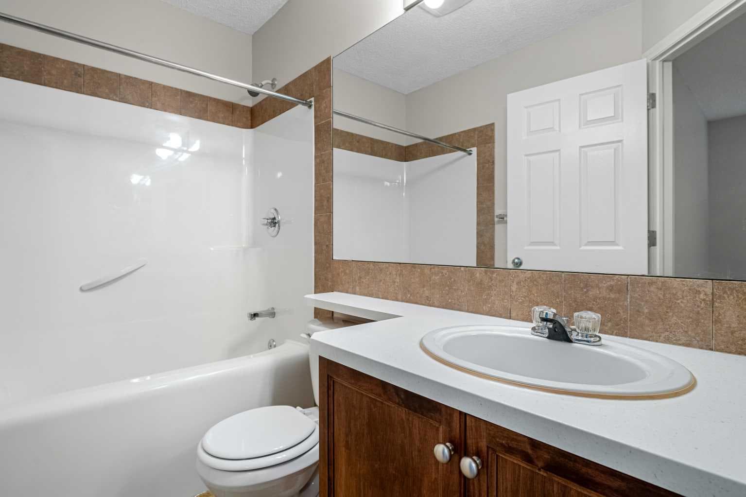51 Covehaven Mews NE