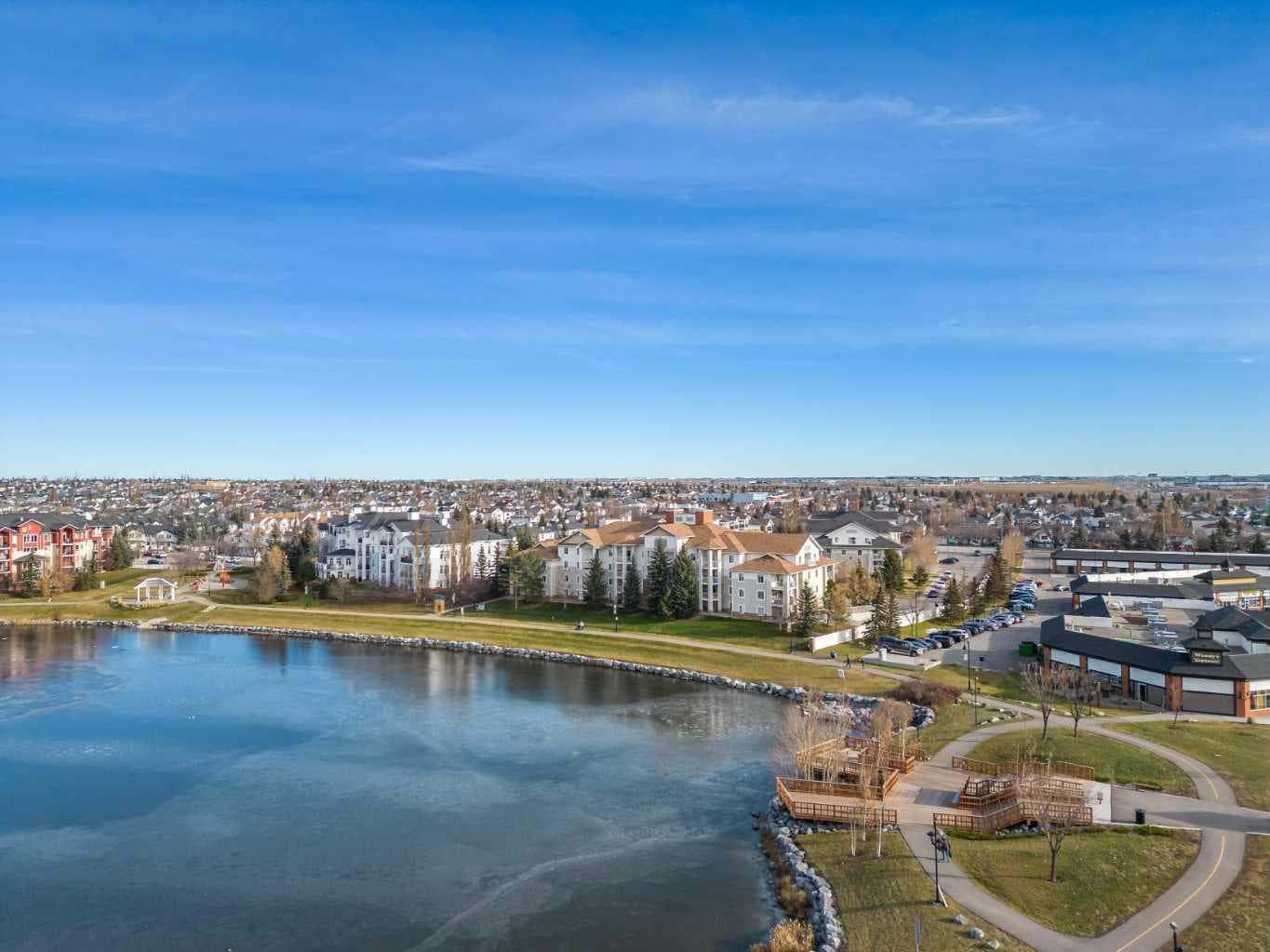 51 Covehaven Mews NE