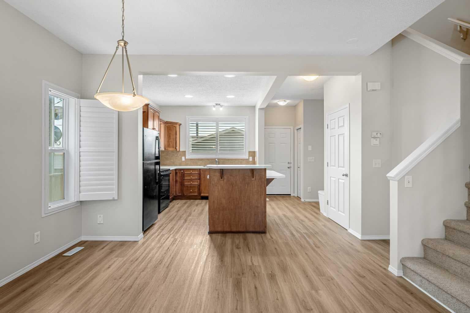 51 Covehaven Mews NE