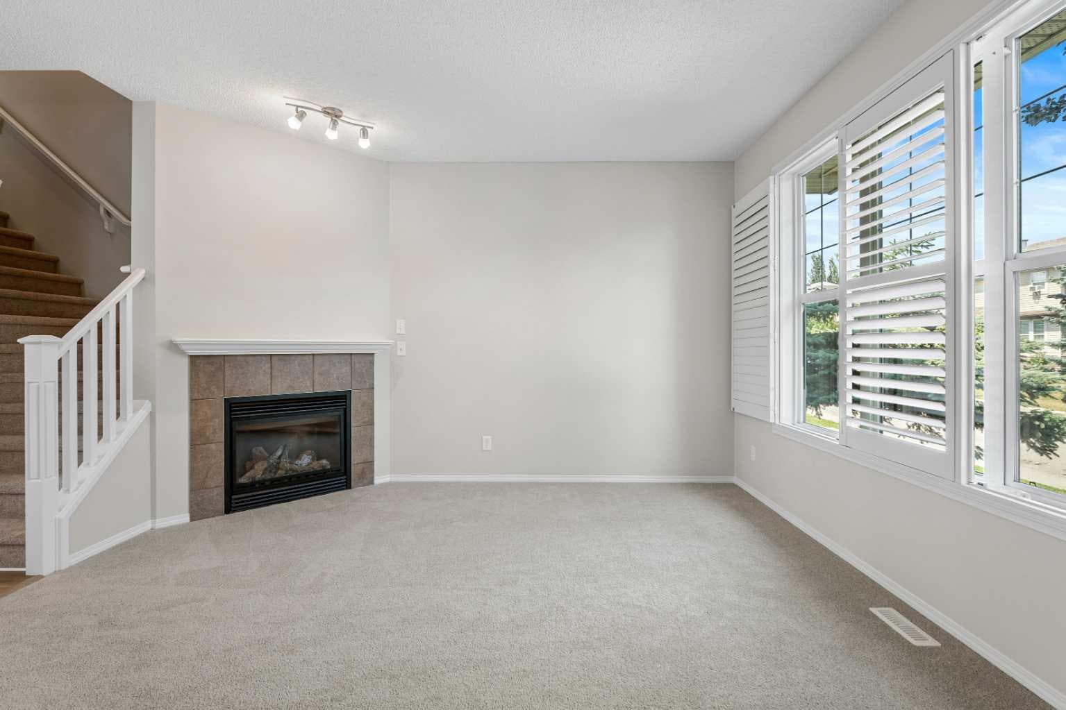 51 Covehaven Mews NE