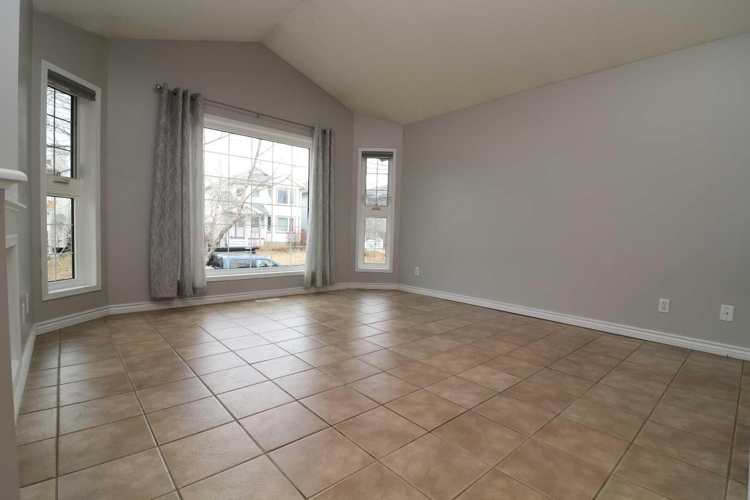 52 Mt Aberdeen Circle SE