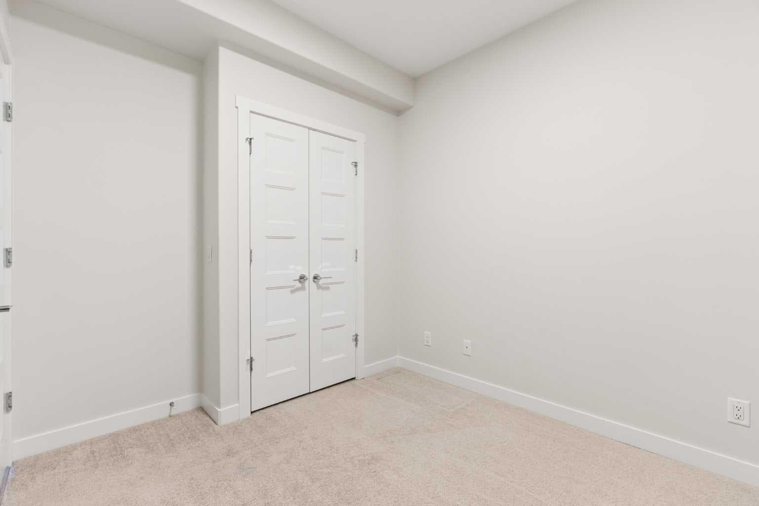 218, 55 Wolf Hollow Crescent SE