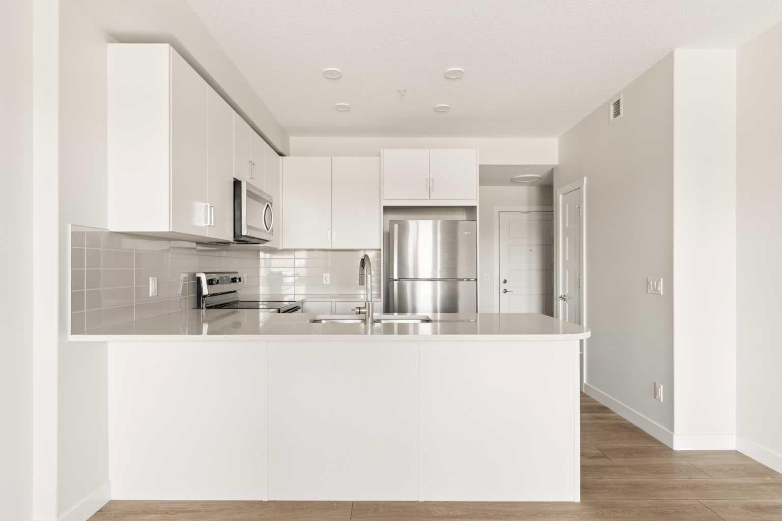 218, 55 Wolf Hollow Crescent SE
