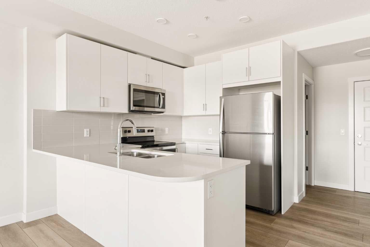 218, 55 Wolf Hollow Crescent SE